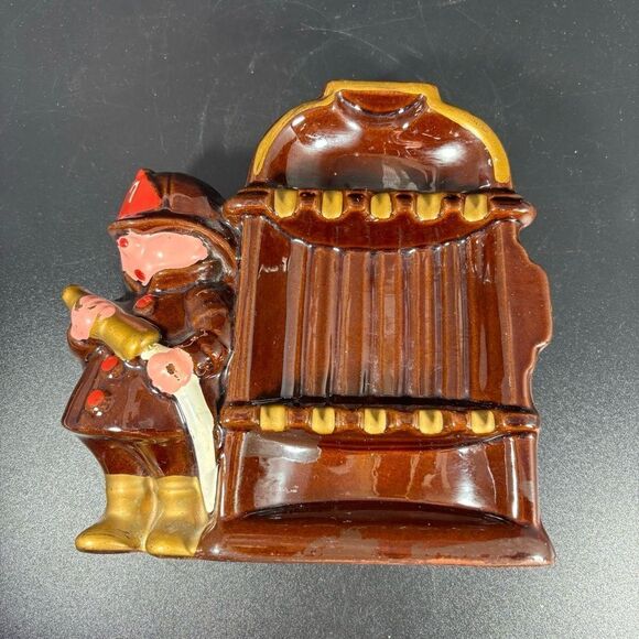 Vintage Ceramic Fireman & Fire Hydrant Ashtray Firefighter First Responder‎ - Picture 1 of 4